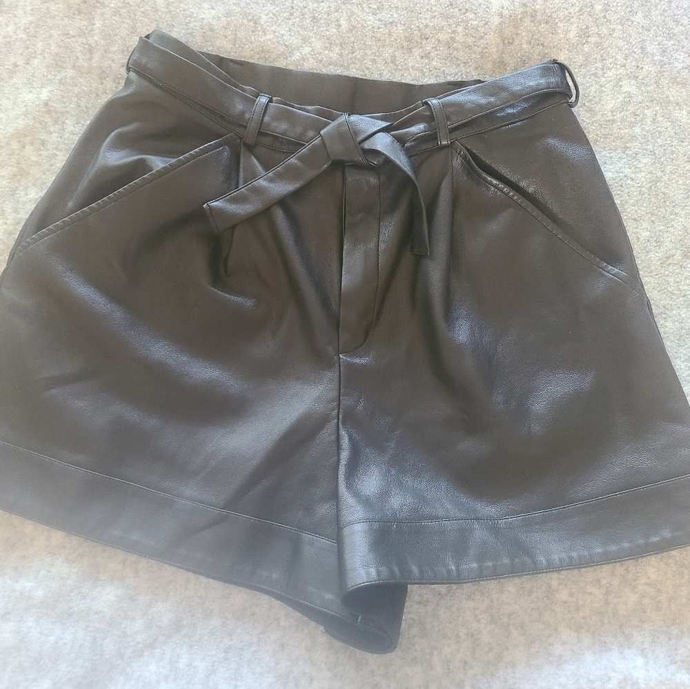 VS Faux leather shorts